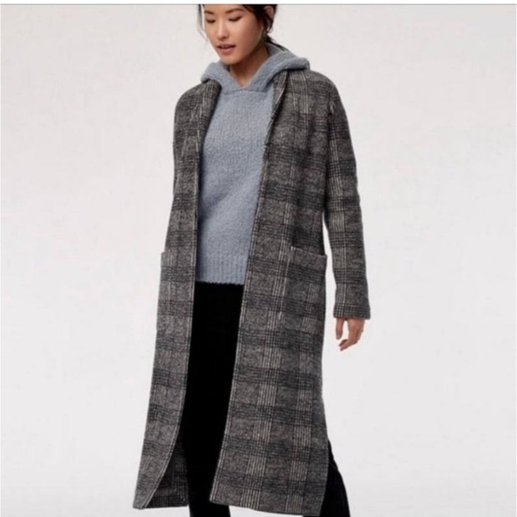 Aritzia Wilfred wool coat - size xs - only worn once - in great condition - Picture 2 of 2